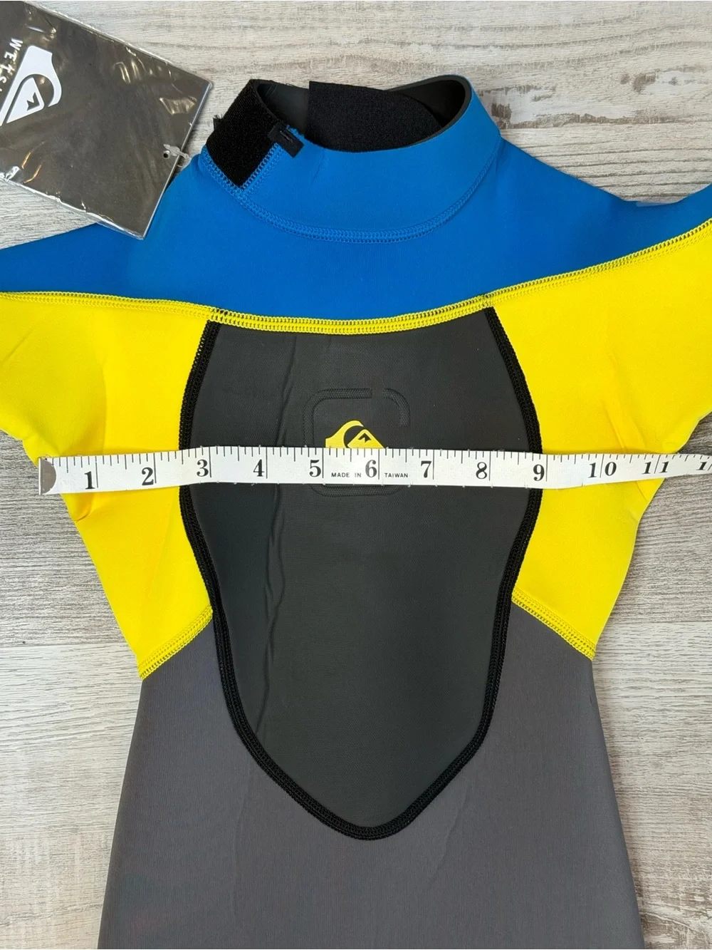 Quiksilver Kids Syncro 3/2 mm Back-Zip Full Body Wetsuit Size 4 NWT